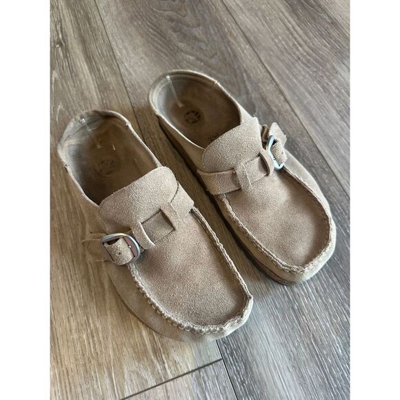 Birkenstock Shoes - Birkenstock Buckley suede leather gray taupe slip on sandals size 38